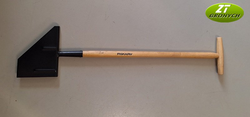 Fiskars - Zarovnávač trávníku