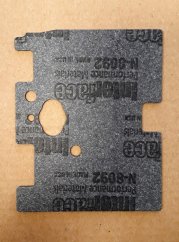 Těsnění pod mezikus karb. Homelite 3055