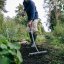 Fiskars 1077112 Ergonomic™ - hrábě na půdu se zahnutou násadou
