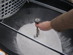 Dakr KRH 03 - Rozmetadlo soli a granulovaných hnojiv FD5, FD52V