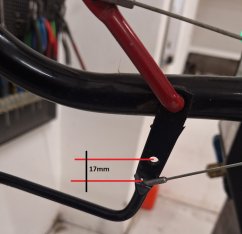 Lanko pojezdu DOLMAR PM 46 SBC - náhrada je delší, originál se nedodává cca 10cm