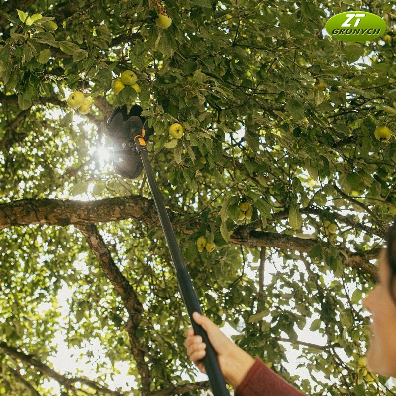 Fiskars 1080692 OneClick - Trháček na ovoce  
