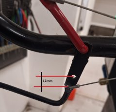 Lanko pojezdu DOLMAR PM 46 SBC - náhrada je delší, originál se nedodává cca 10cm
