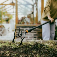 Fiskars 1080685 OneClick - Kultivátor kombi 3 hroty s motyčkou 