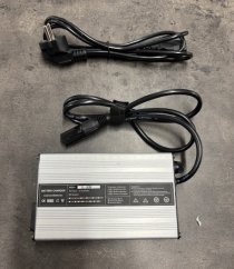 Nabíječka Selvo 4800