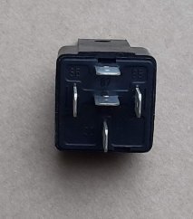Relé 12V-9445.145 