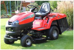 Wisconsin W2979 - Zahradní traktor s motorem Honda záběr 122cm - cena se liší dle výbavy